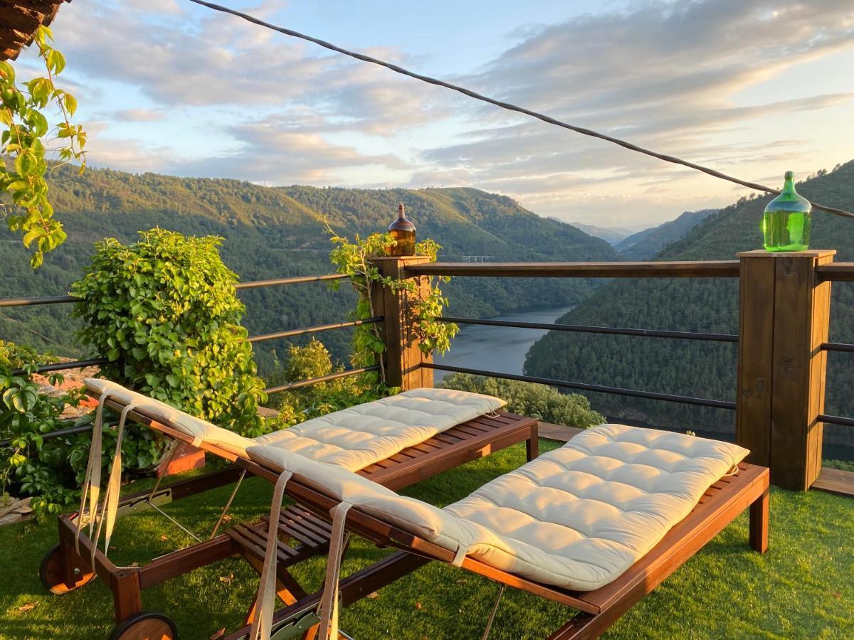 Вілла Ribeira Sacra La Imperfecta Ferreira de Panton Екстер'єр фото